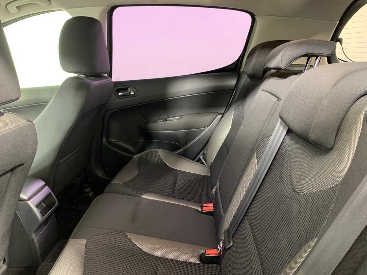 Купить Peugeot 308, 2012, 152 975 км.. Фото: #18