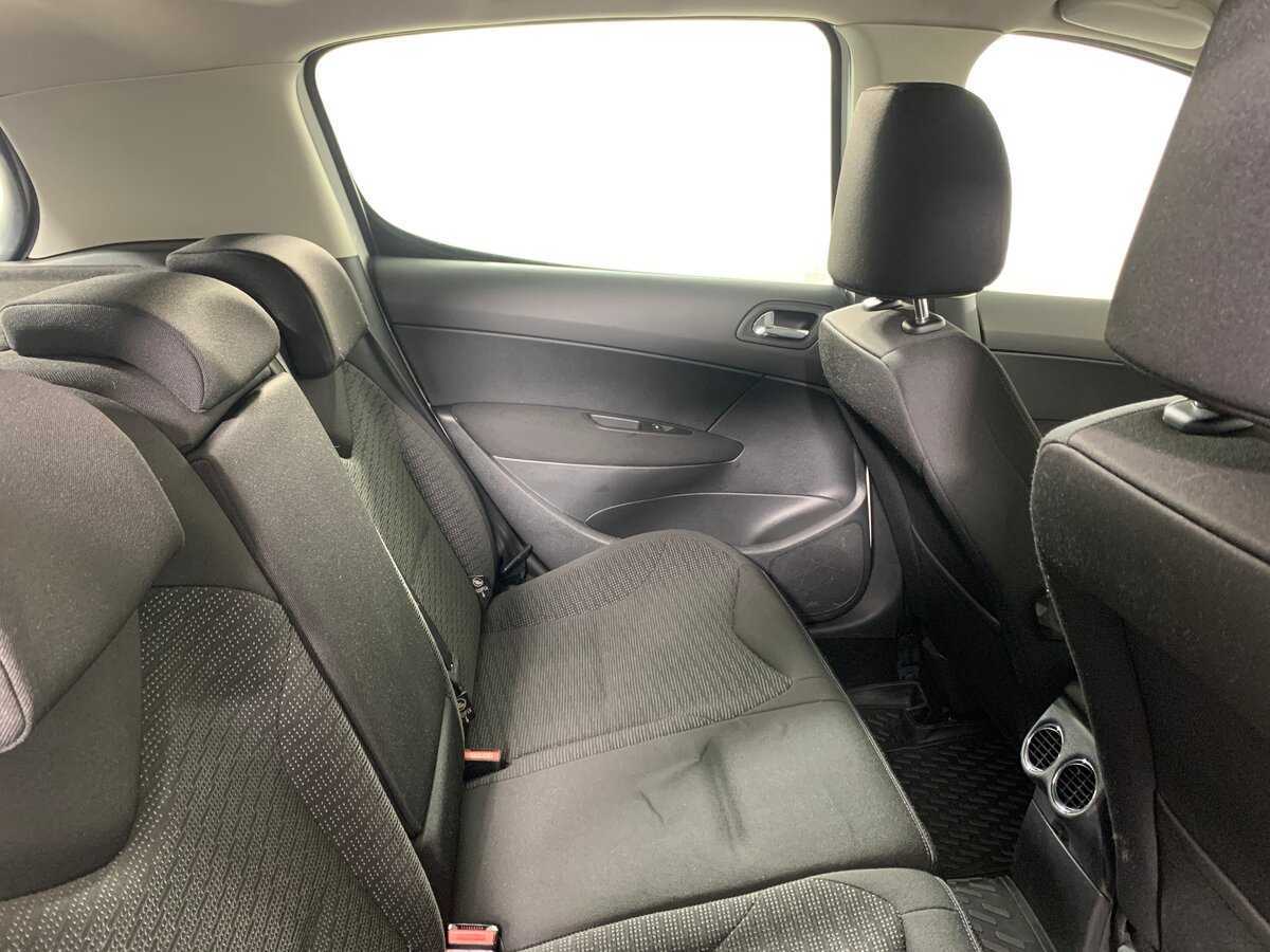 Купить Peugeot 308, 2012, 144 672 км.. Фото: #17