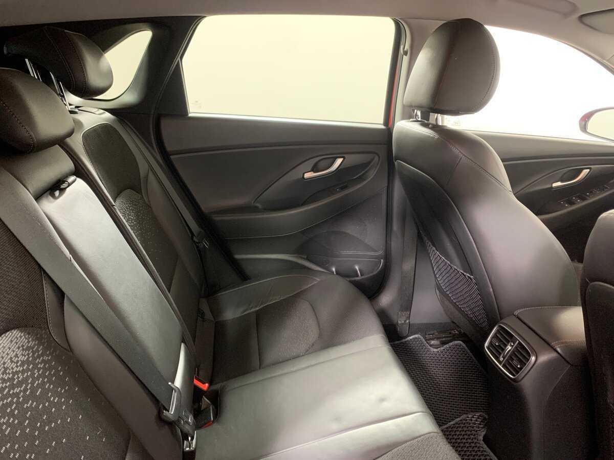 Купить Hyundai i30, 2017, 235 275 км.. Фото: #17