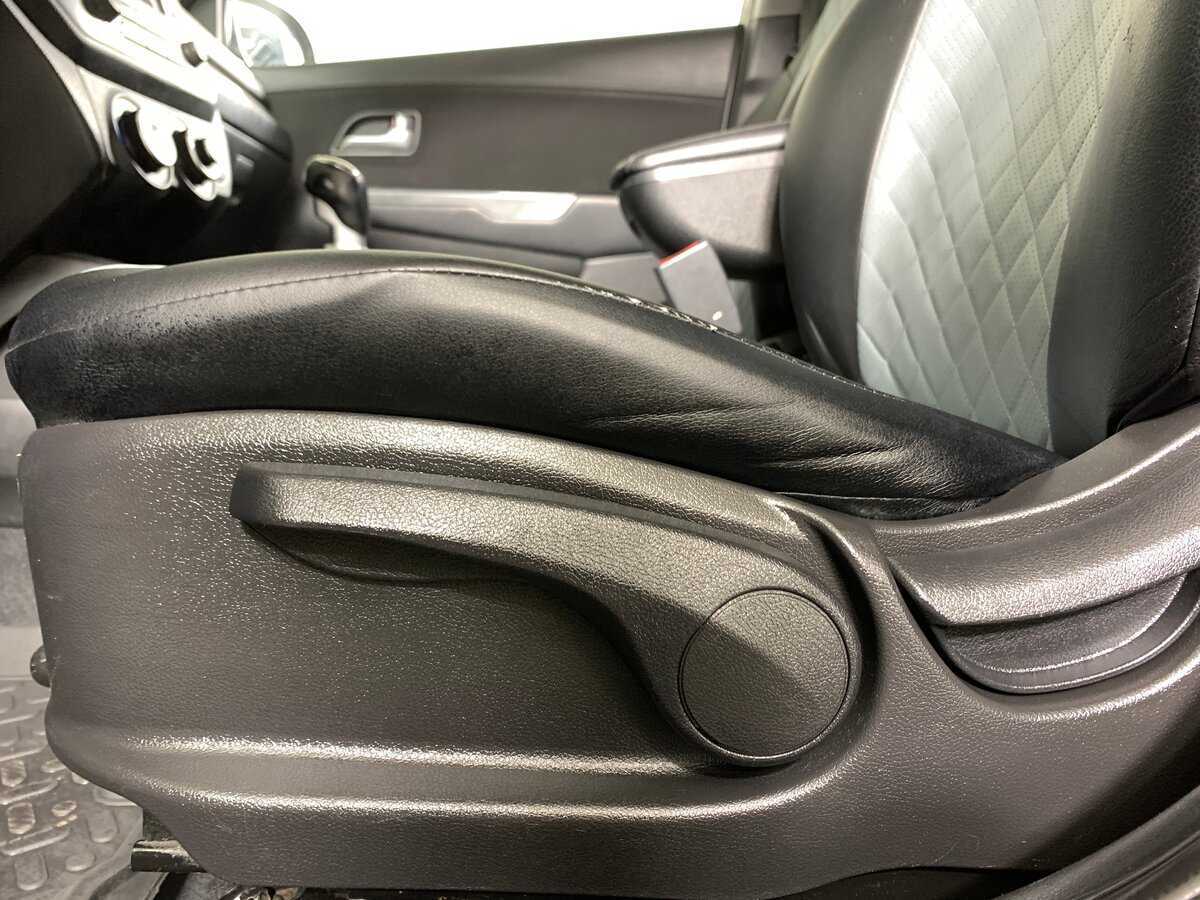 Купить Kia Rio, 2014, 197 638 км.. Фото: #13