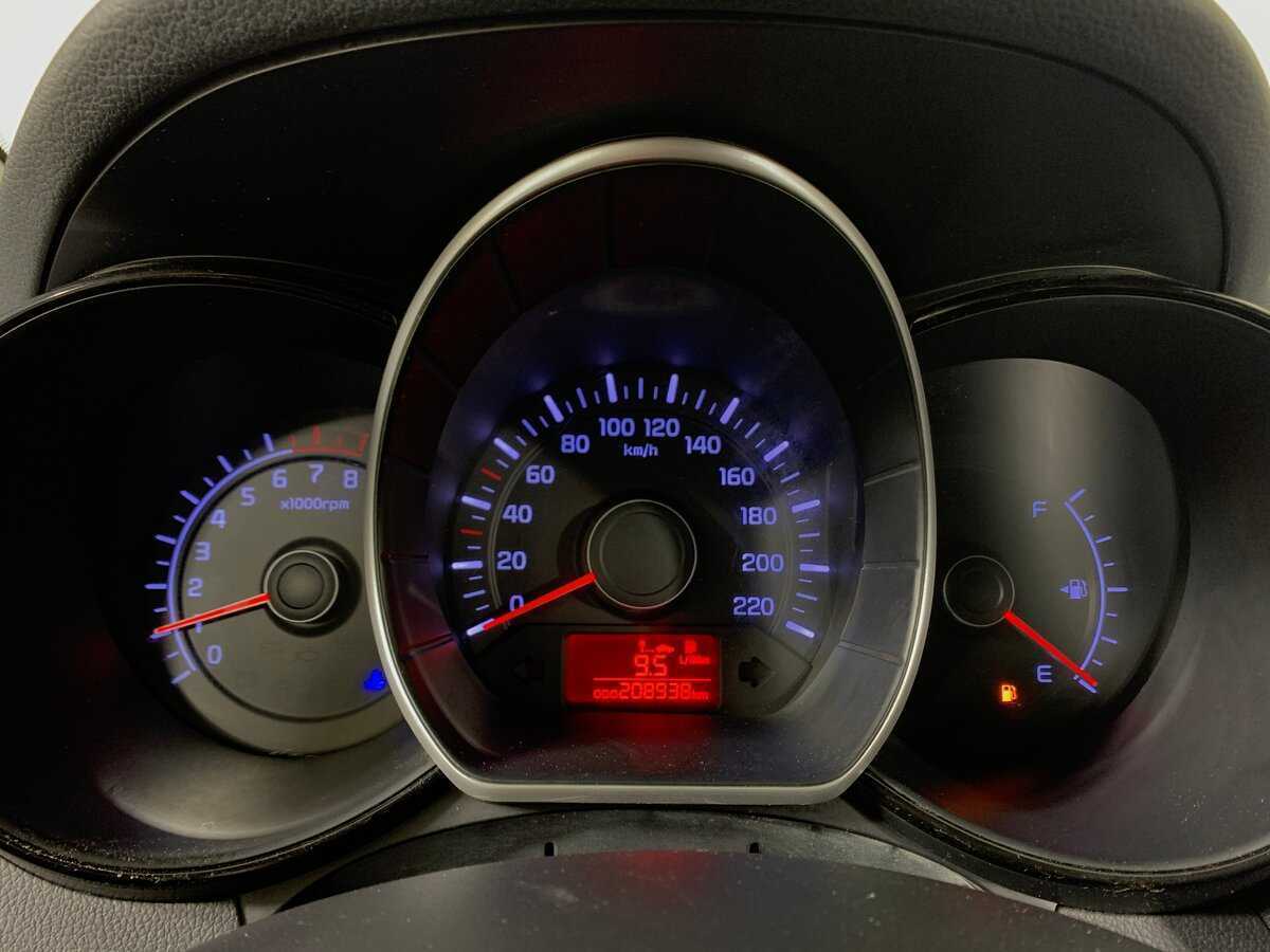 Купить Kia Rio, 2012, 208 936 км.. Фото: #13