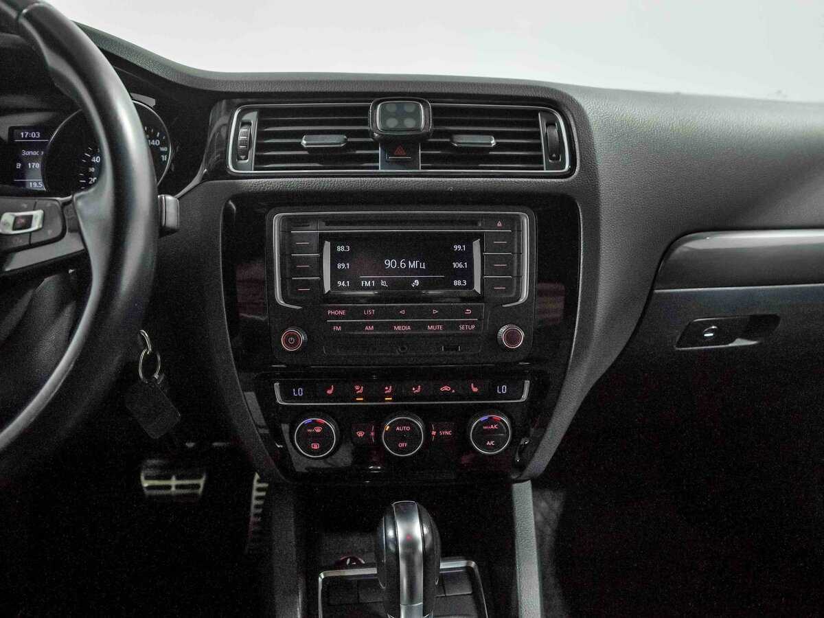 Купить Volkswagen Jetta, 2016, 95 000 км.. Фото: #8