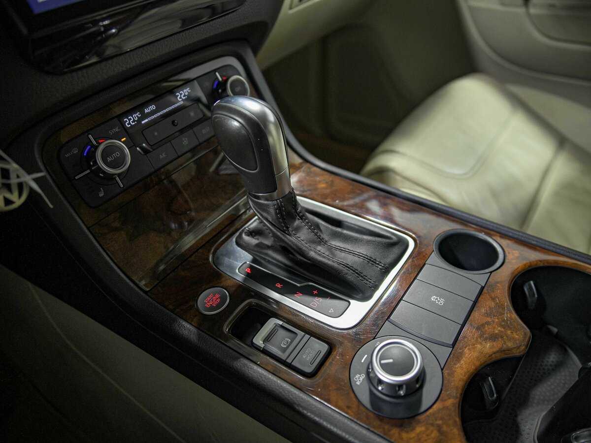 Купить Volkswagen Touareg, 2013, 211 283 км.. Фото: #11