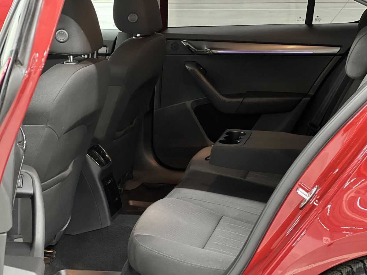 Купить Skoda Octavia, 2017, 92 709 км.. Фото: #11