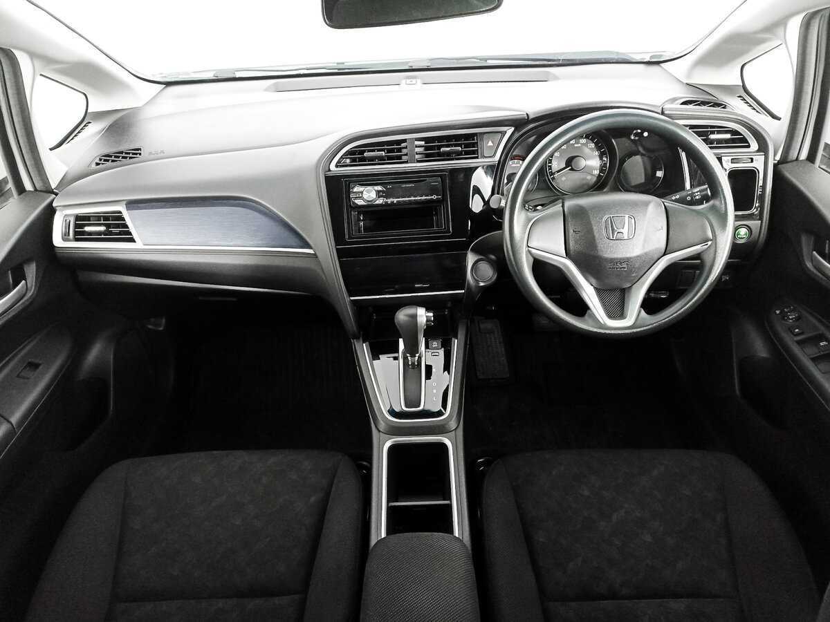 Купить Honda Shuttle, 2018, 96 369 км.. Фото: #13
