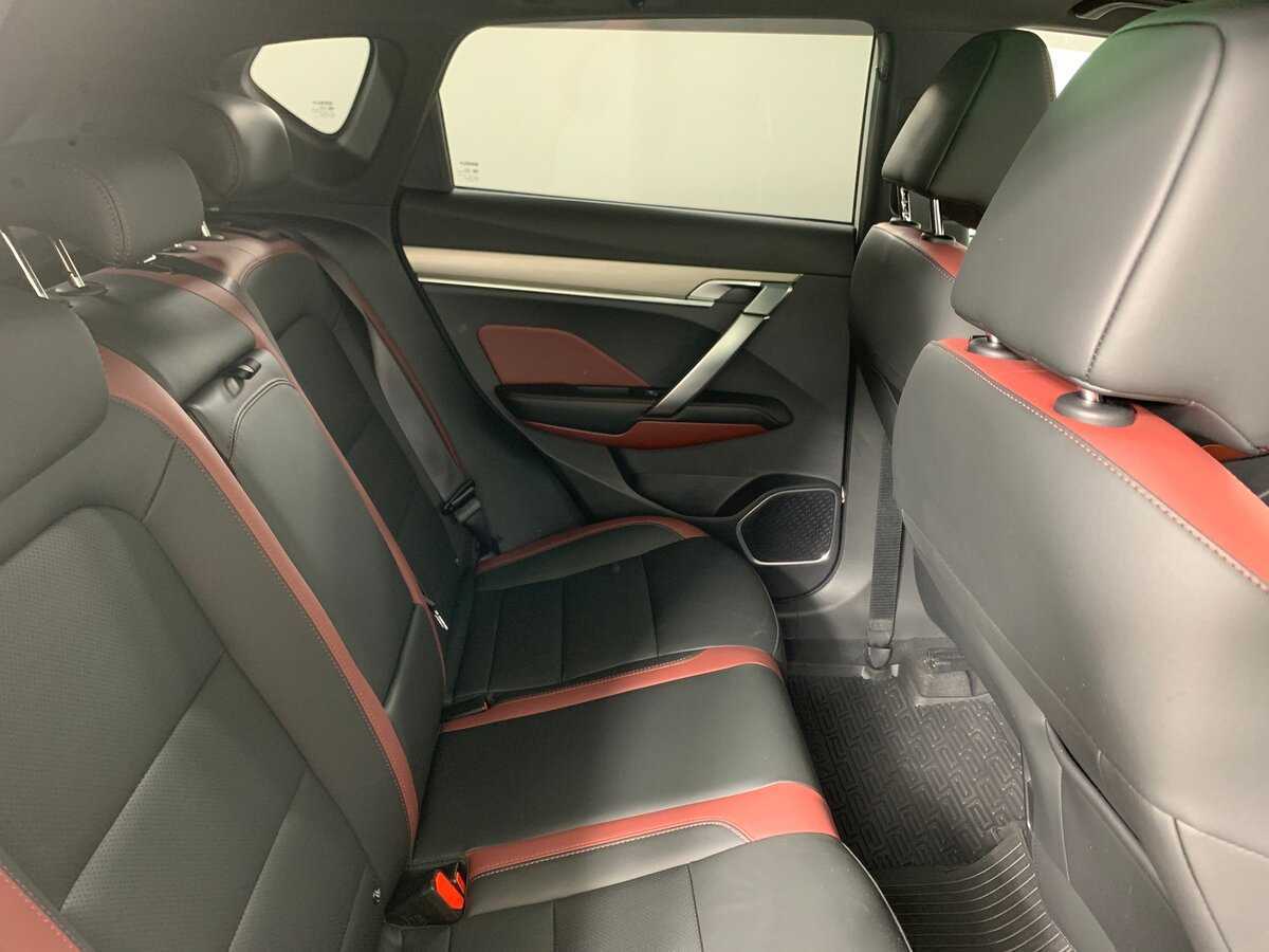 Купить Geely Coolray, 2023, 41 939 км.. Фото: #17