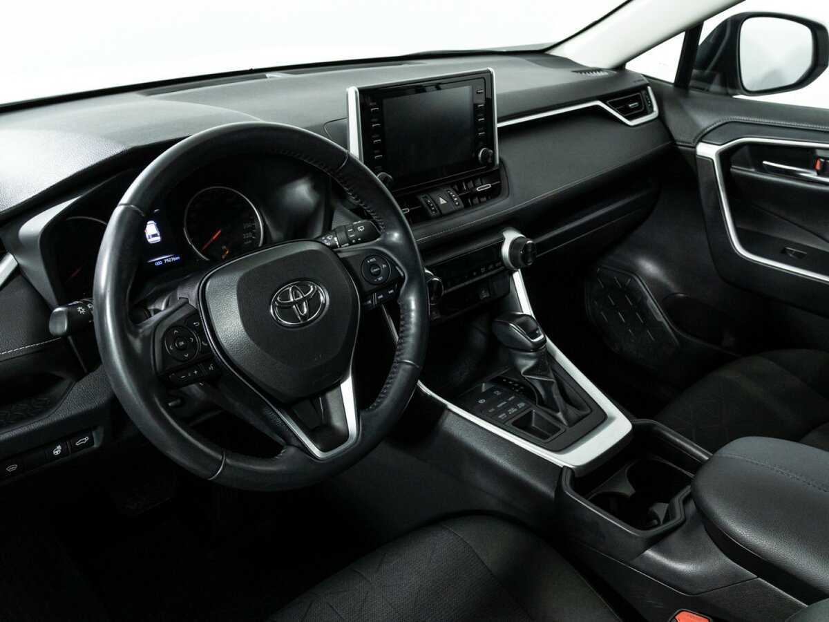 Купить Toyota RAV4, 2019, 79 275 км.. Фото: #10