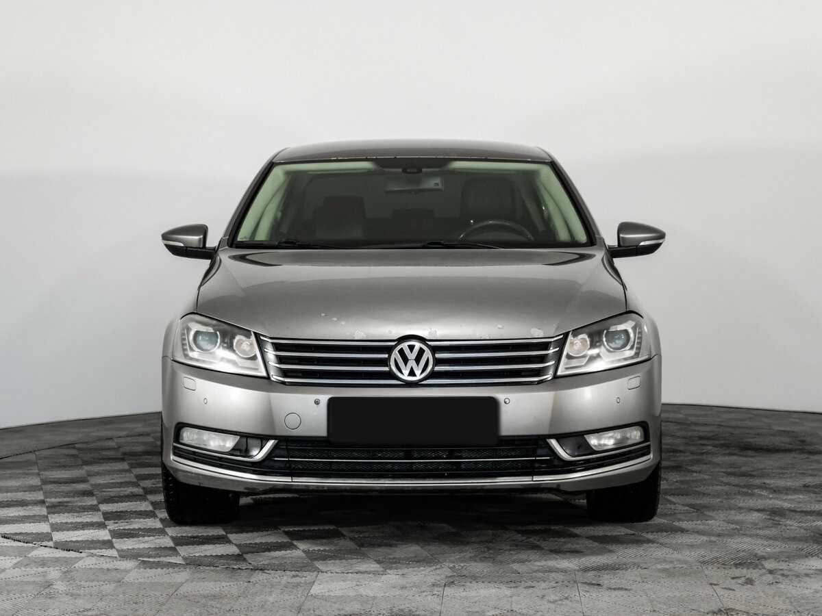 Купить Volkswagen Passat, 2012, 245 842 км.. Фото: #1