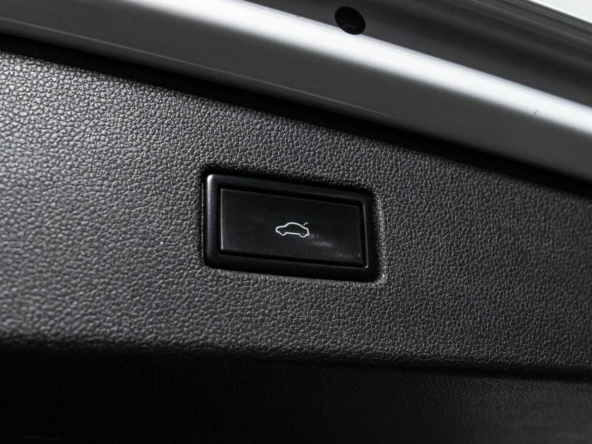 Купить Volkswagen Tiguan, 2019, 129 327 км.. Фото: #15