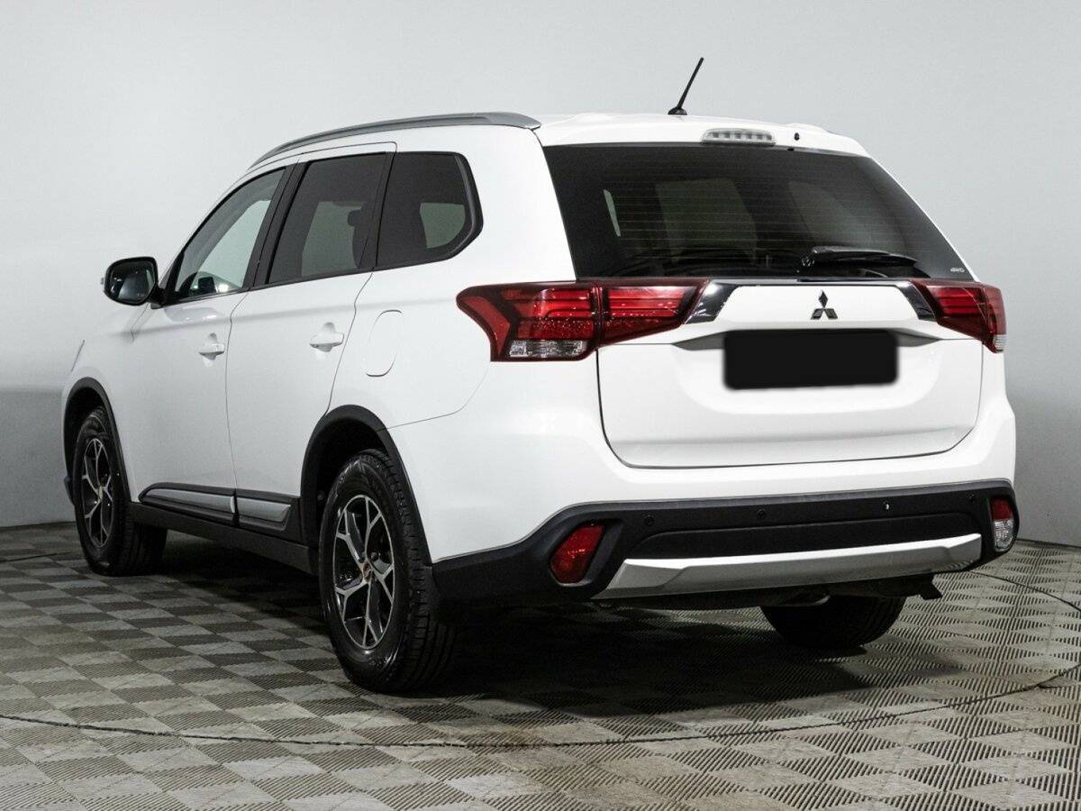 Купить Mitsubishi Outlander, 2016, 179 472 км.. Фото: #6