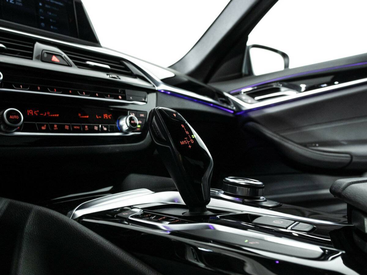 Купить BMW 5 серии, 2017, 122 200 км.. Фото: #19
