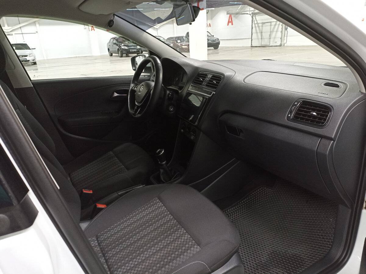 Купить Volkswagen Polo, 2016, 194 123 км.. Фото: #10