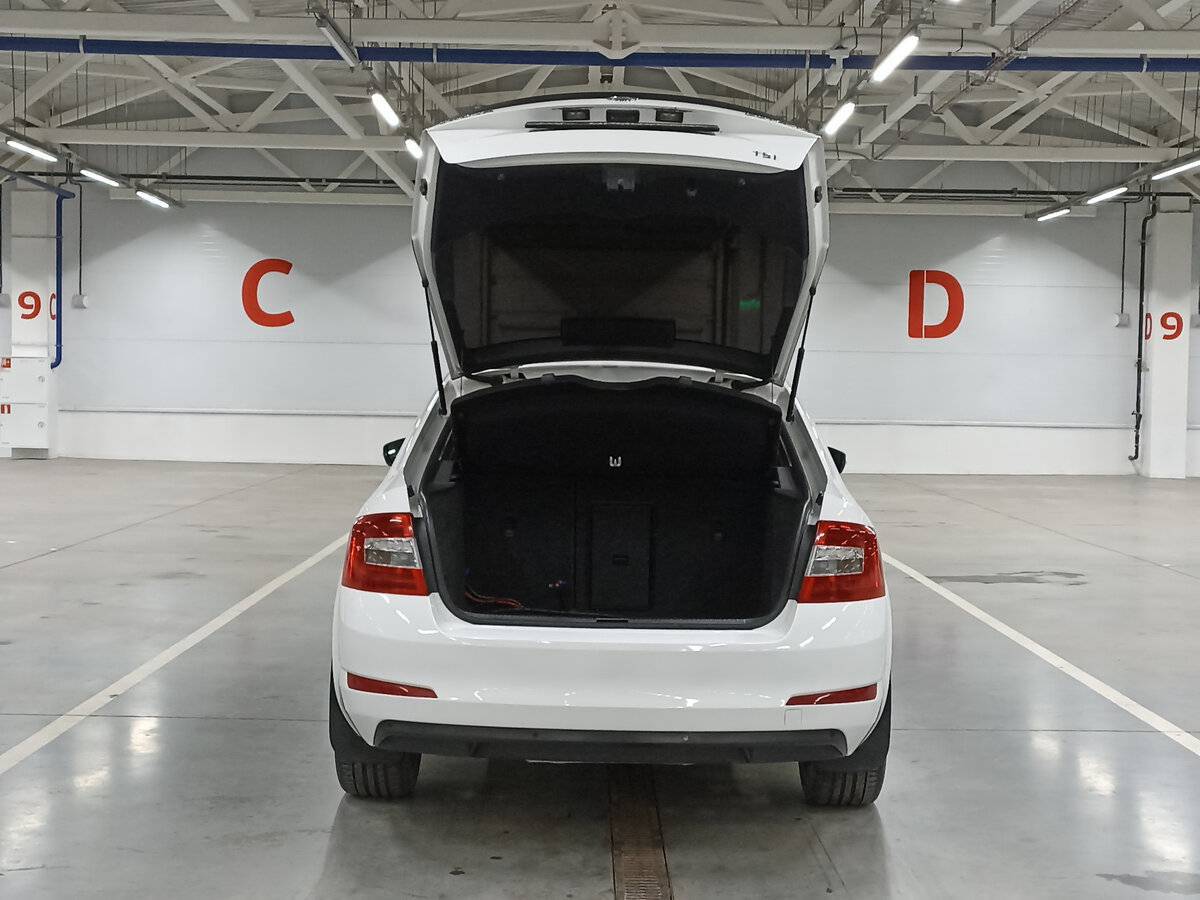 Купить Skoda Octavia, 2013, 181 285 км.. Фото: #9