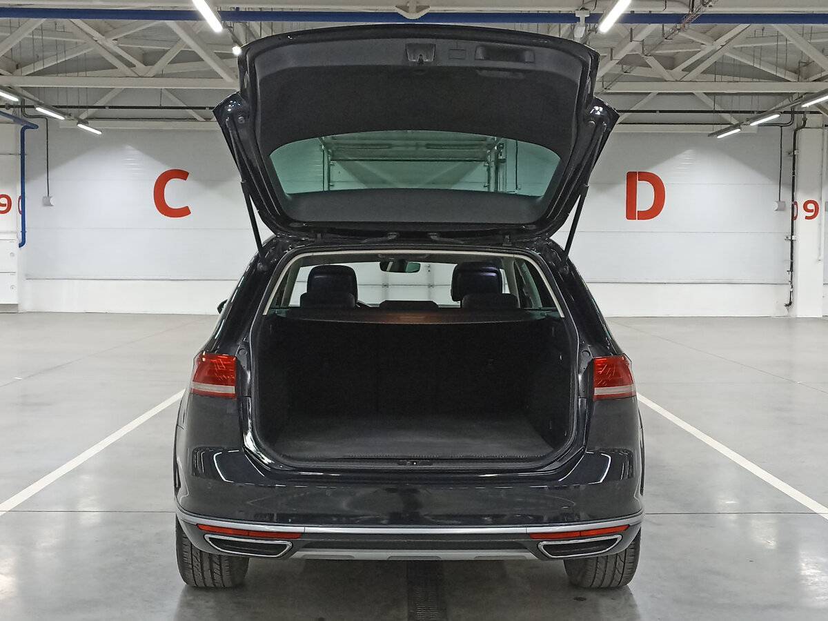 Купить Volkswagen Passat, 2018, 130 479 км.. Фото: #9