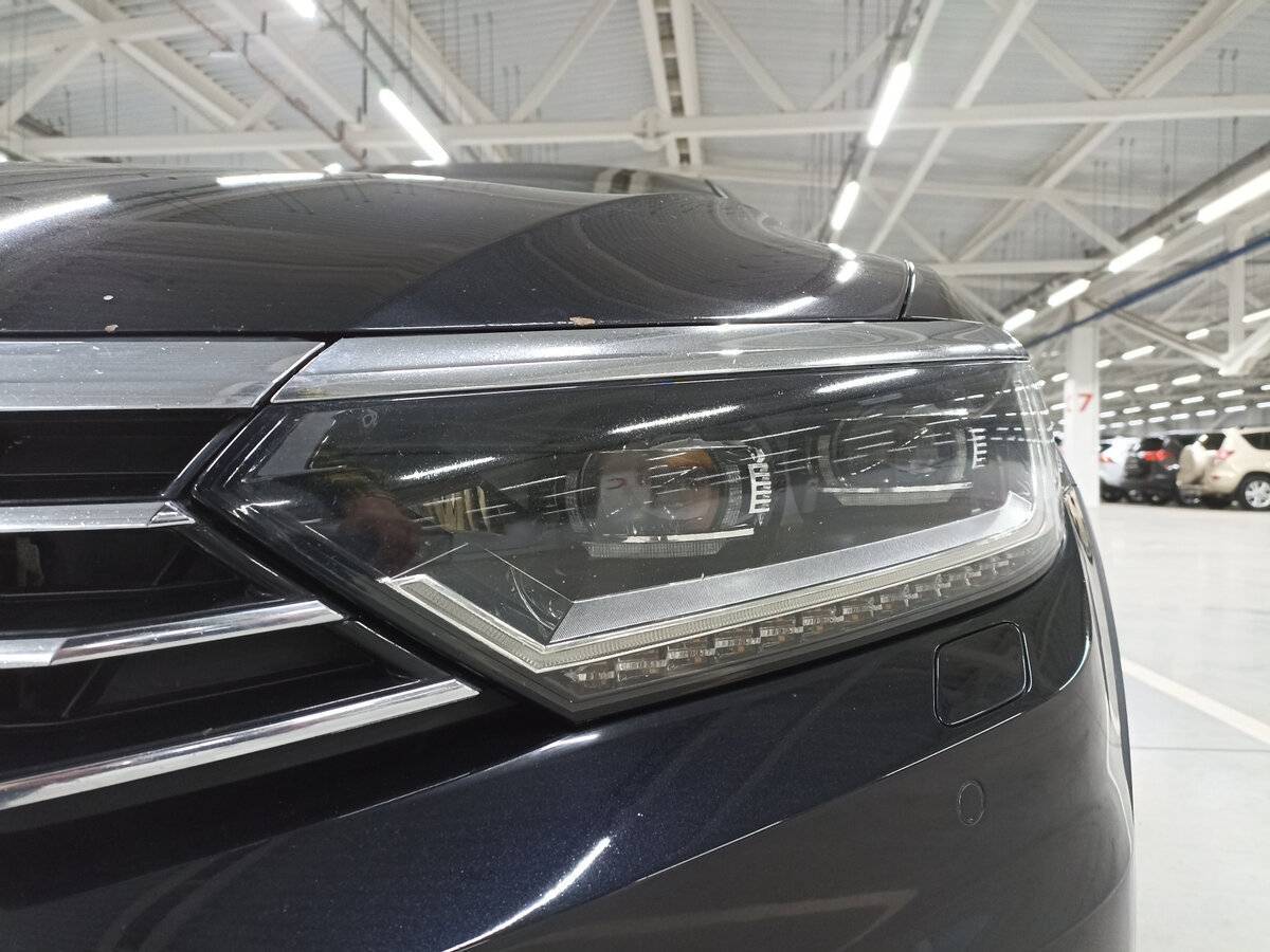 Купить Volkswagen Passat, 2018, 130 479 км.. Фото: #16