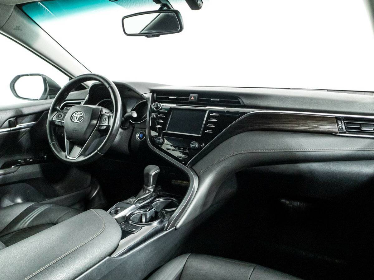 Купить Toyota Camry, 2020, 152 645 км.. Фото: #8