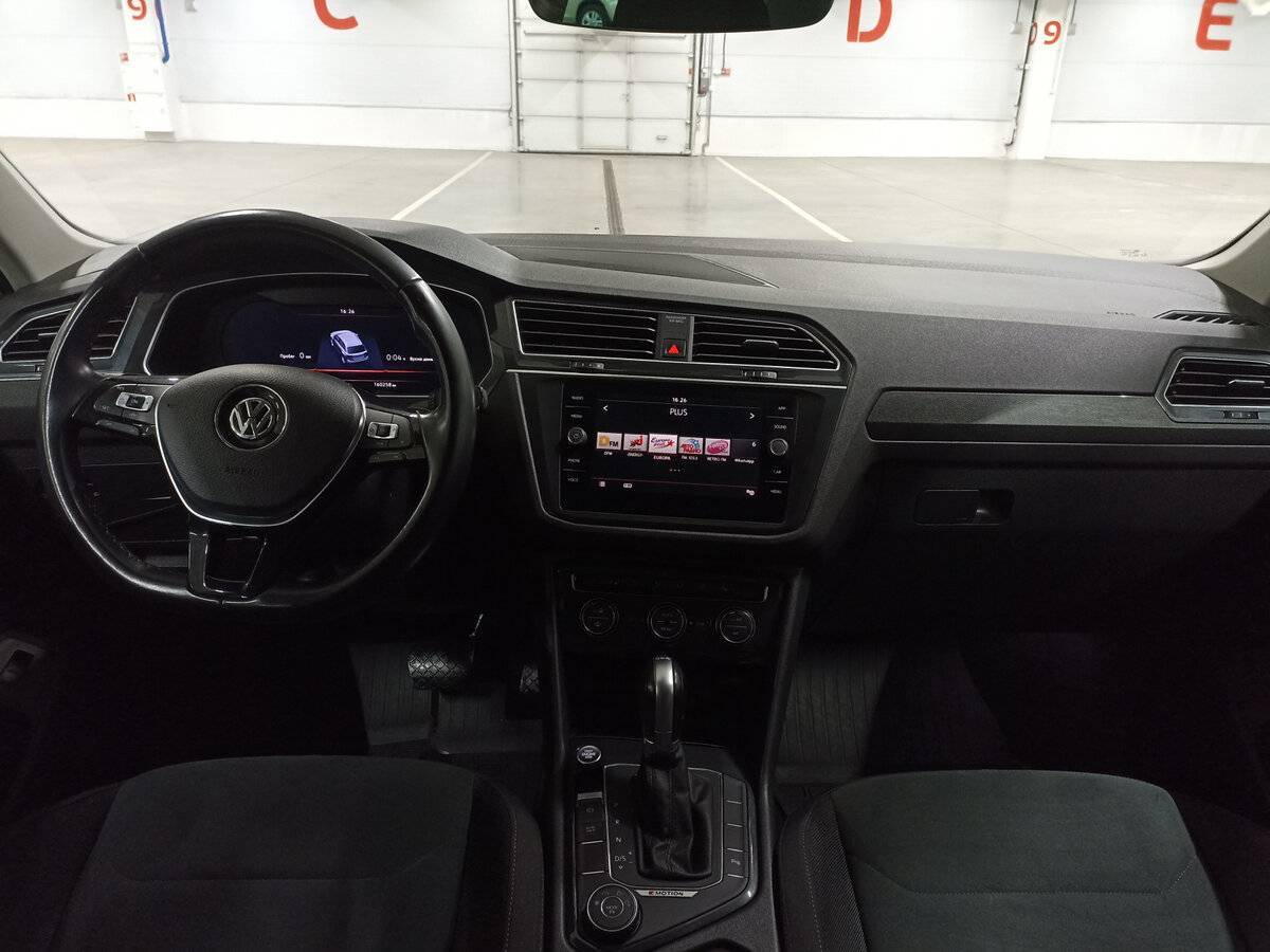 Купить Volkswagen Tiguan, 2018, 160 240 км.. Фото: #13