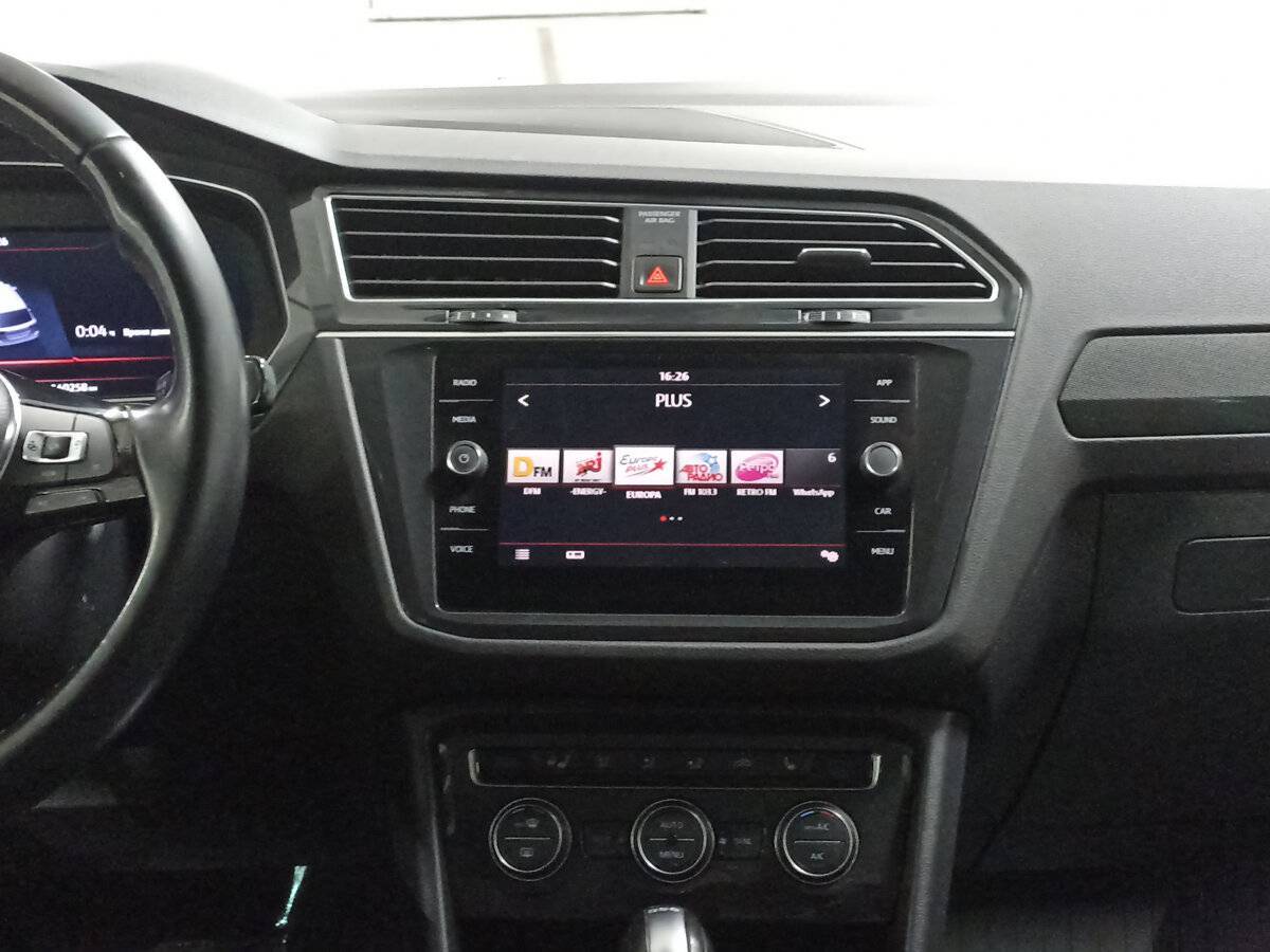 Купить Volkswagen Tiguan, 2018, 160 240 км.. Фото: #14