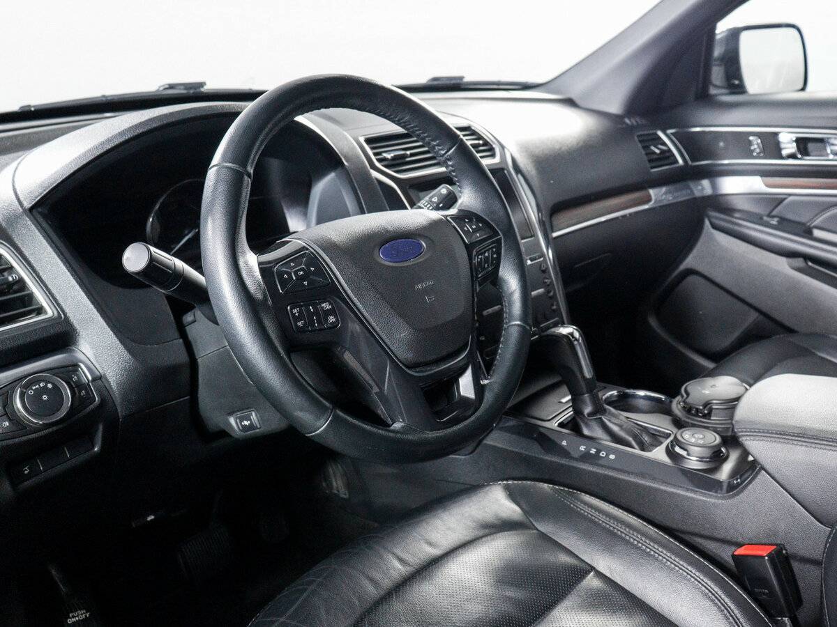 Купить Ford Explorer, 2017, 115 412 км.. Фото: #13