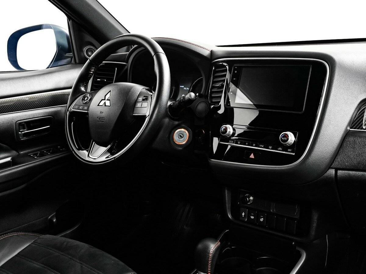 Купить Mitsubishi Outlander, 2020, 100 600 км.. Фото: #7