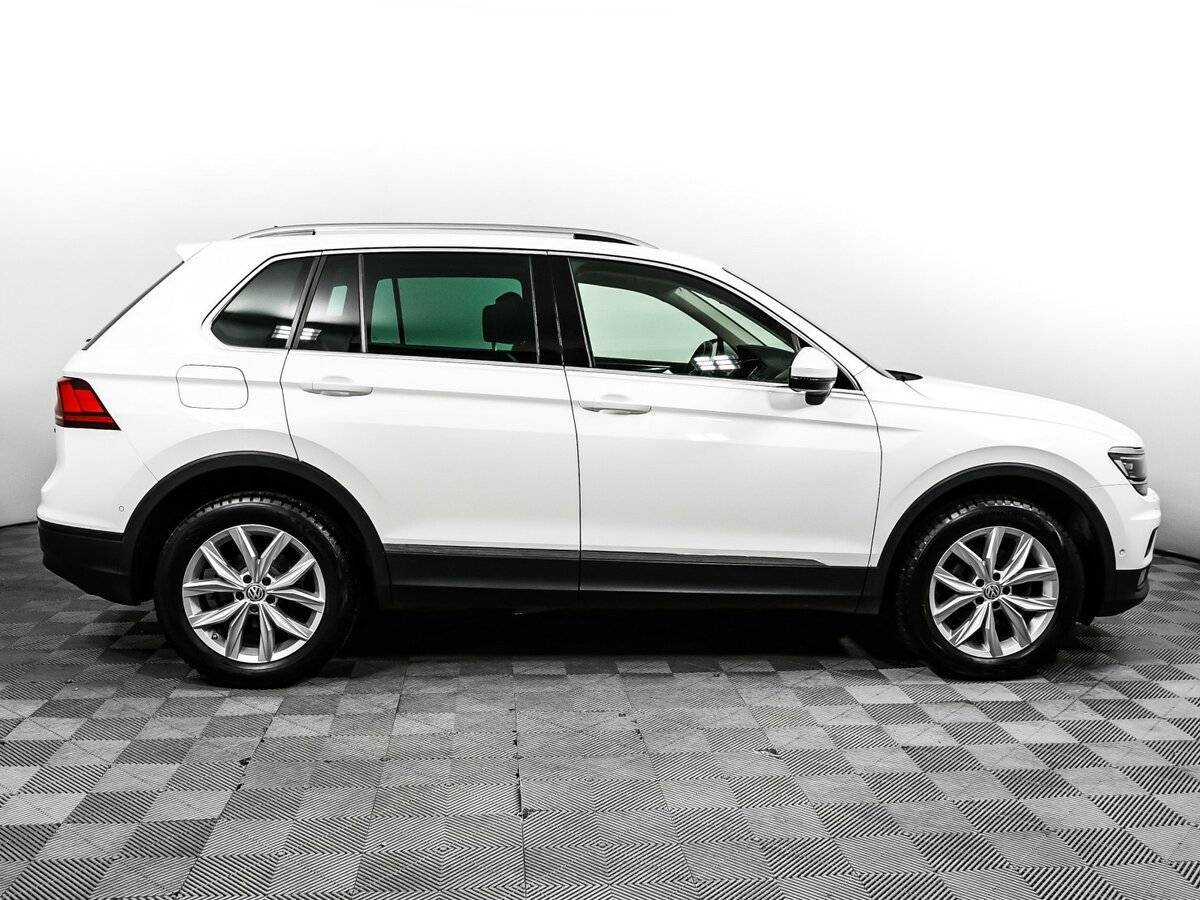 Купить Volkswagen Tiguan, 2018, 89 828 км.. Фото: #3