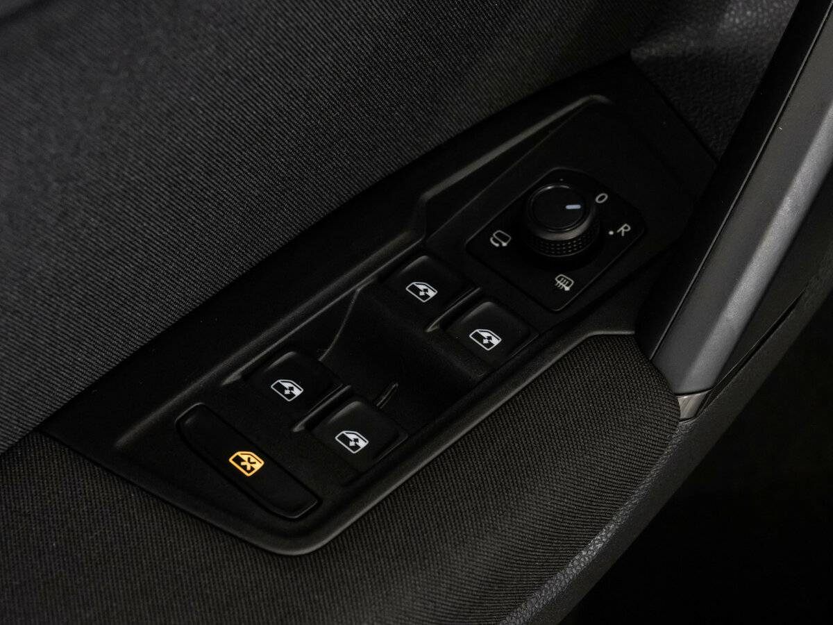 Купить Volkswagen Tiguan, 2019, 63 865 км.. Фото: #17