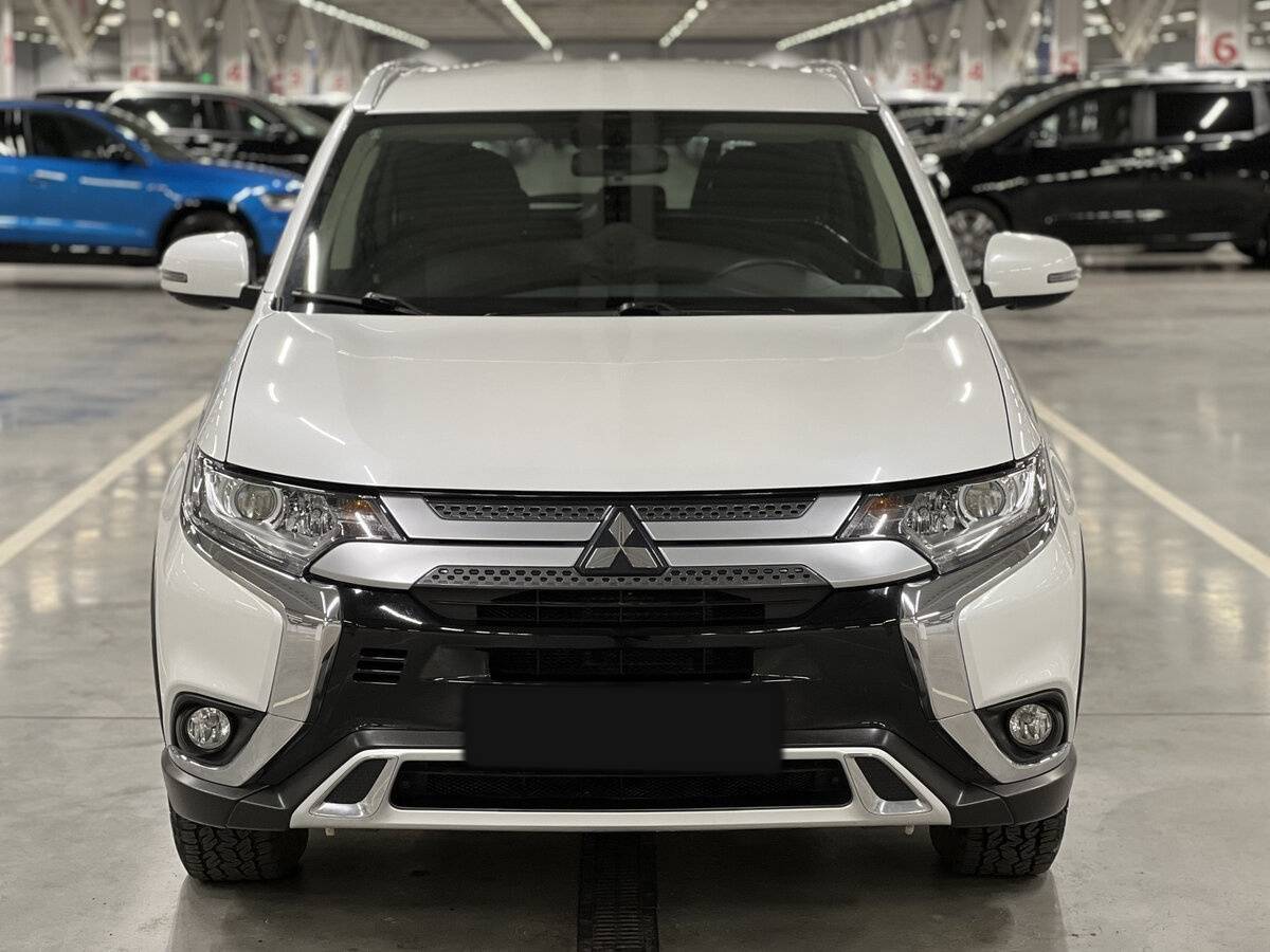 Купить Mitsubishi Outlander, 2021, 61 052 км.. Фото: #1