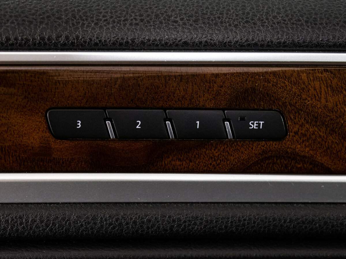 Купить Volkswagen Touareg, 2015, 224 931 км.. Фото: #17