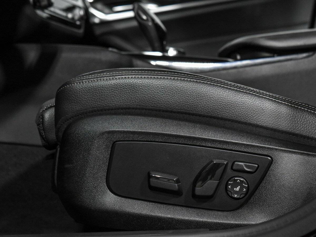 Купить BMW 5 серии, 2017, 118 260 км.. Фото: #9