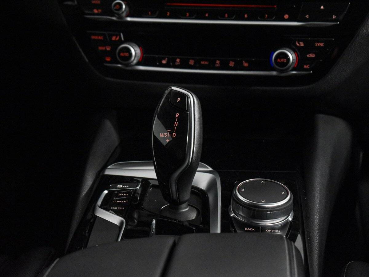 Купить BMW 5 серии, 2017, 118 260 км.. Фото: #17