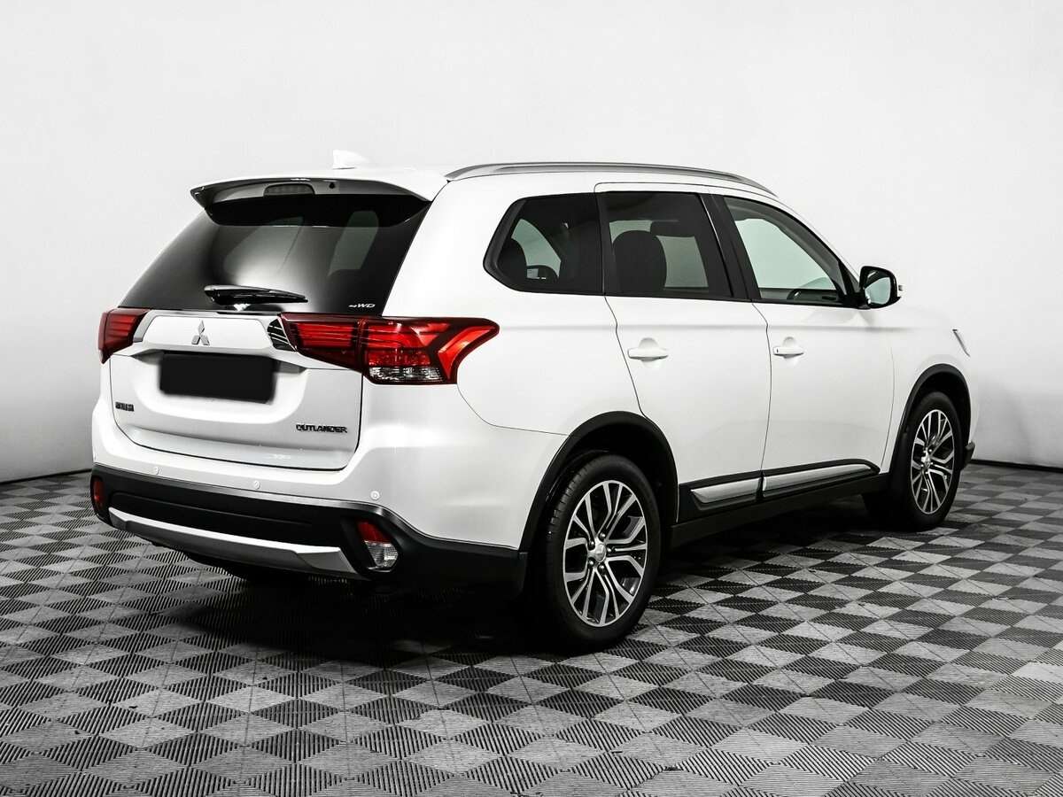 Купить Mitsubishi Outlander, 2017, 72 468 км.. Фото: #4