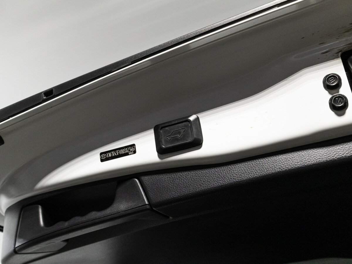 Купить Toyota RAV4, 2020, 63 000 км.. Фото: #15