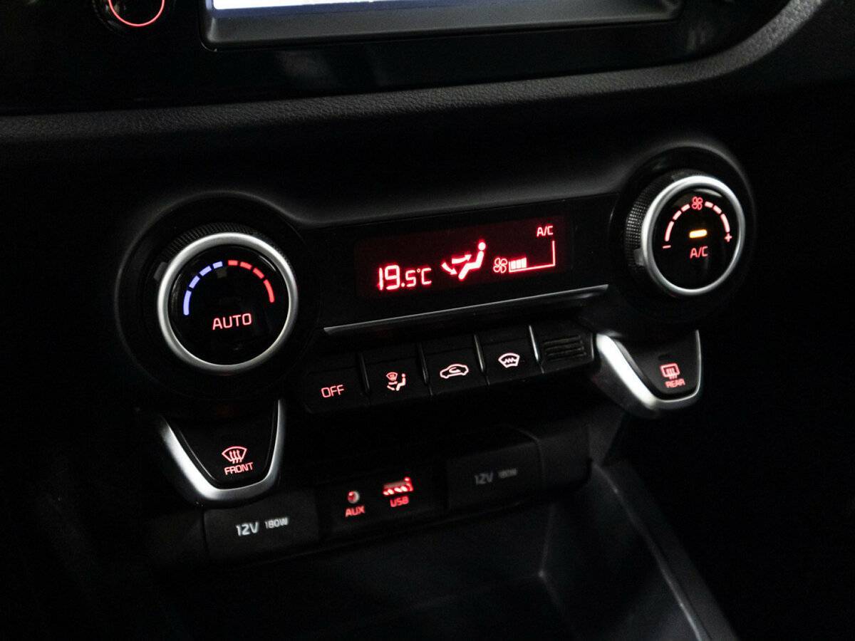 Купить Kia Rio, 2018, 91 139 км.. Фото: #16