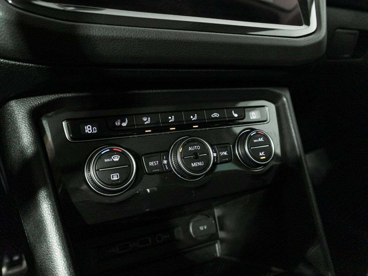 Купить Volkswagen Tiguan, 2019, 139 405 км.. Фото: #19