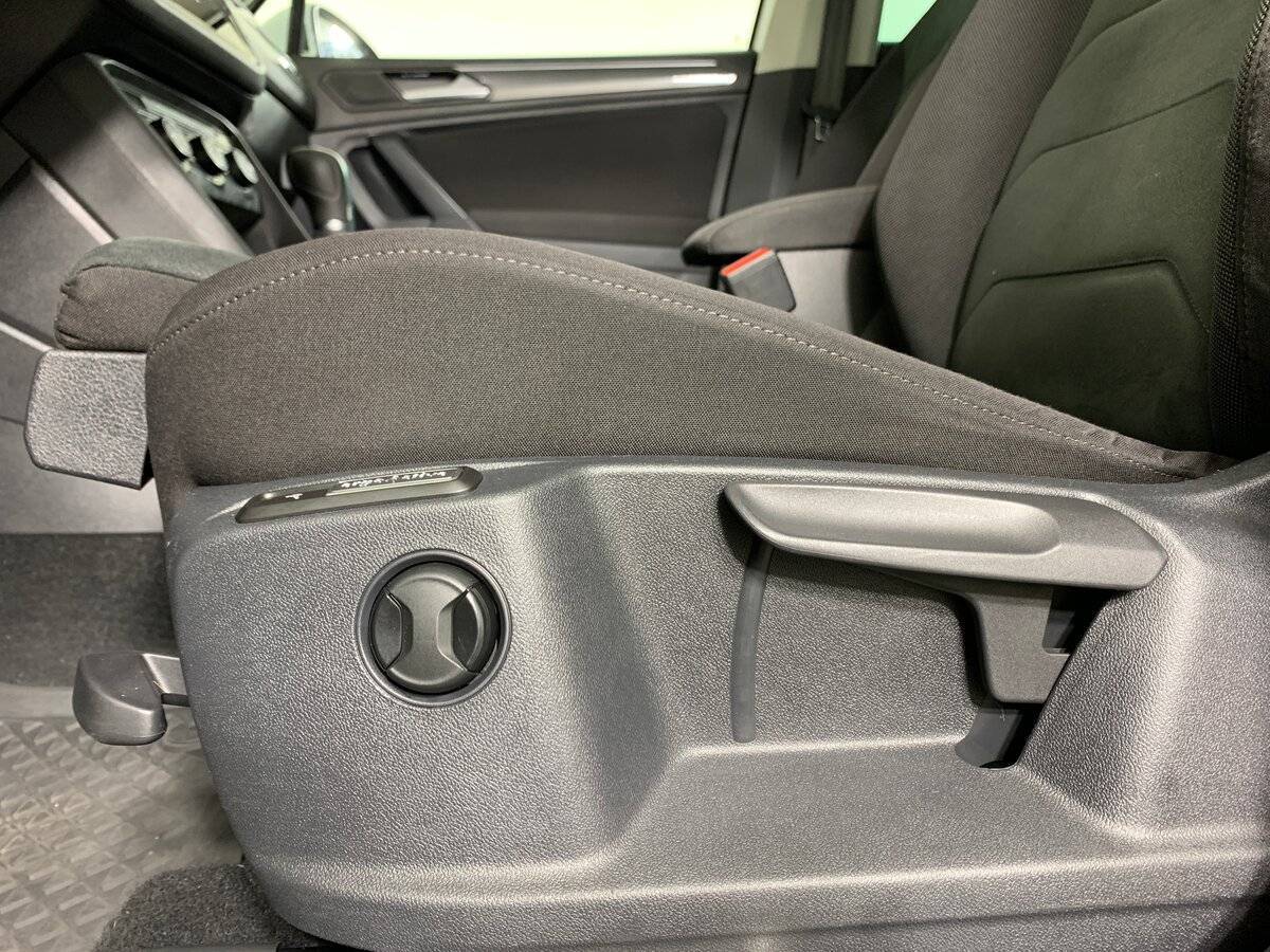 Купить Volkswagen Tiguan, 2019, 120 057 км.. Фото: #16