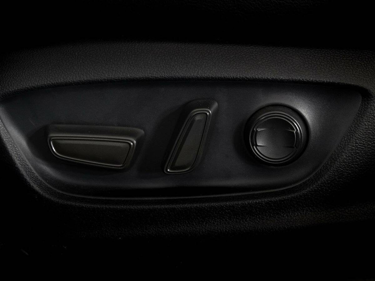 Купить Toyota Camry, 2019, 123 705 км.. Фото: #17