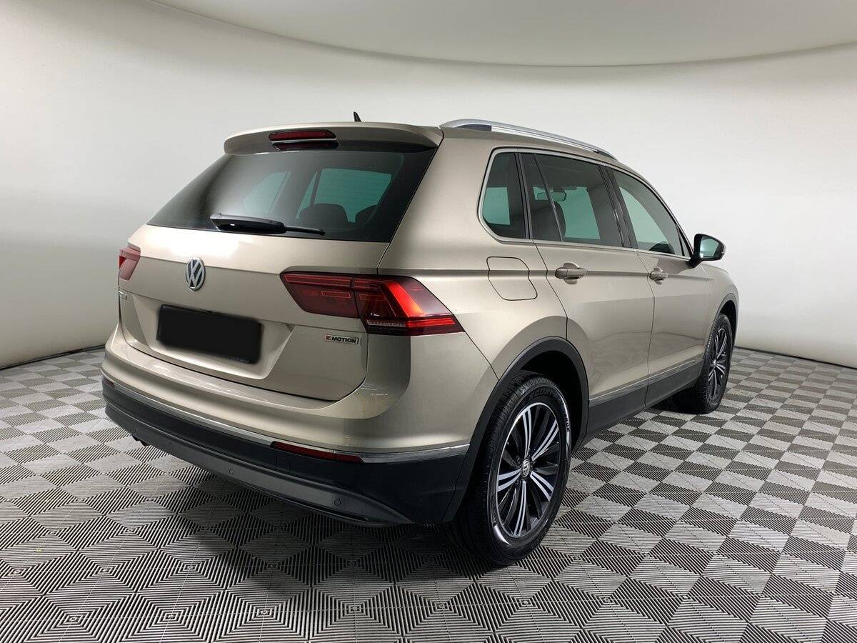 Купить Volkswagen Tiguan, 2018, 94 573 км.. Фото: #4
