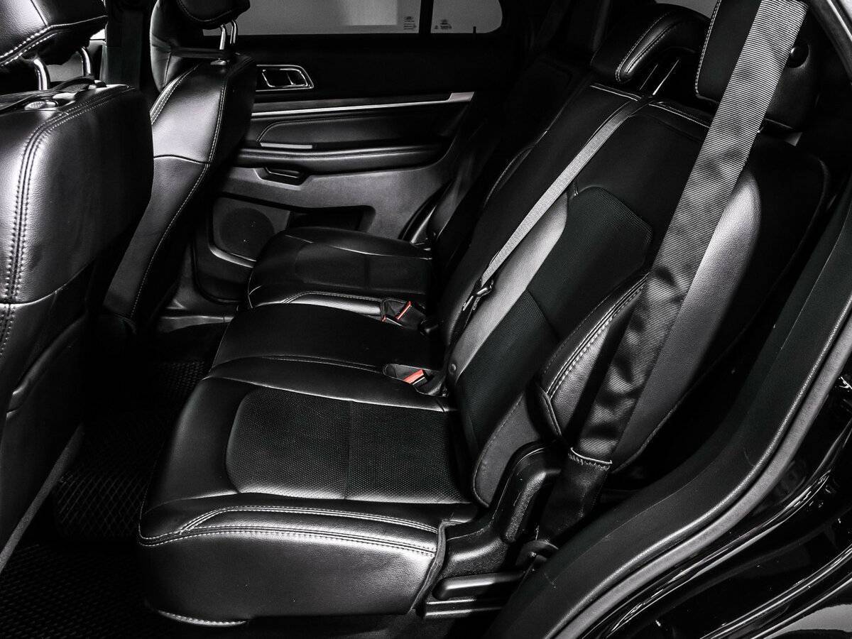 Купить Ford Explorer, 2018, 142 098 км.. Фото: #12