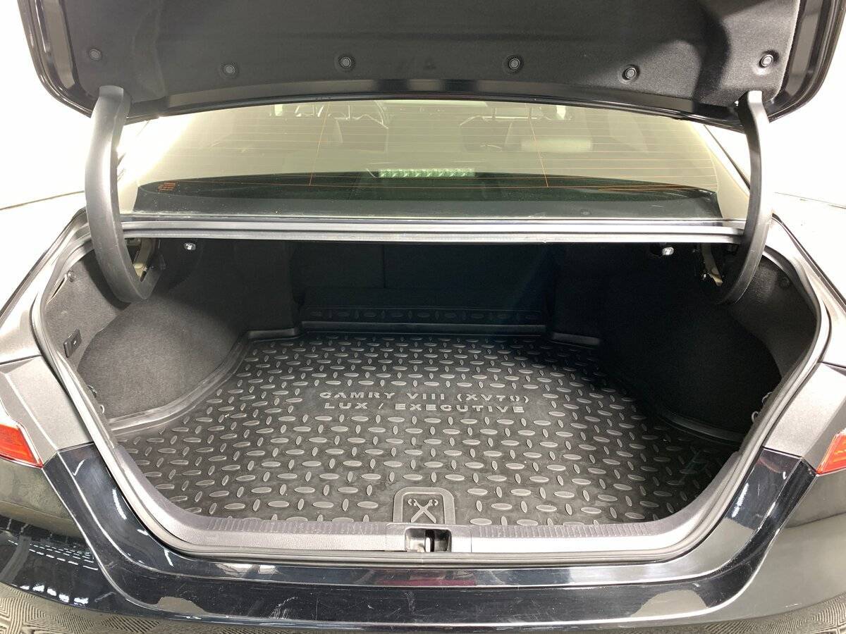 Купить Toyota Camry, 2018, 129 654 км.. Фото: #18