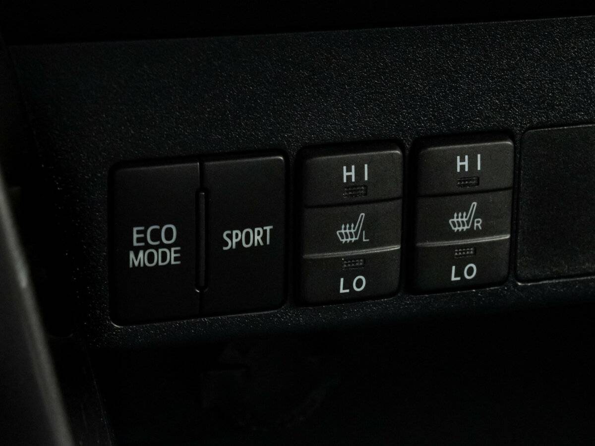 Купить Toyota RAV4, 2016, 121 821 км.. Фото: #13