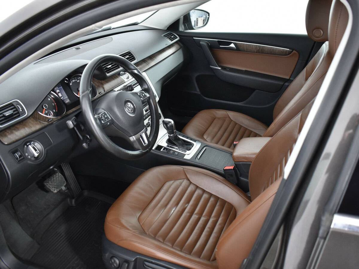 Купить Volkswagen Passat, 2012, 164 658 км.. Фото: #10