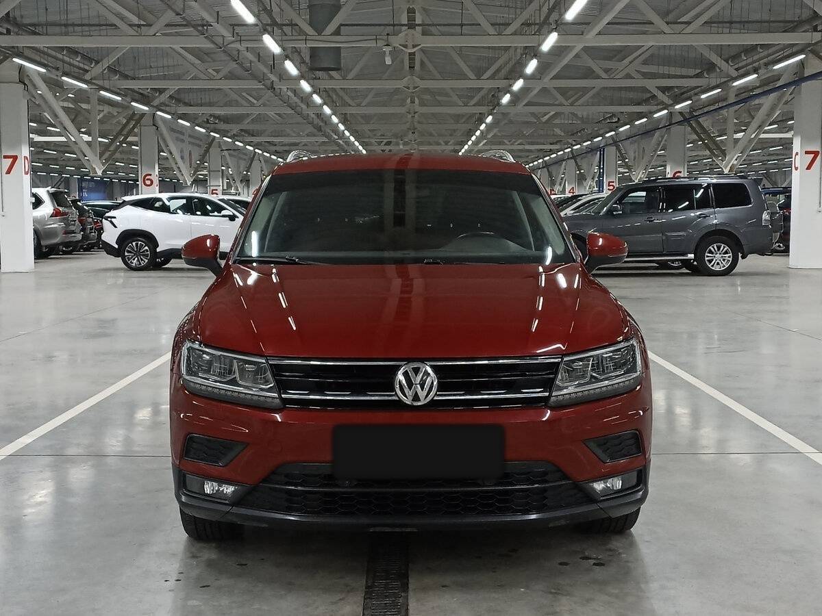 Купить Volkswagen Tiguan, 2018, 182 157 км.. Фото: #1