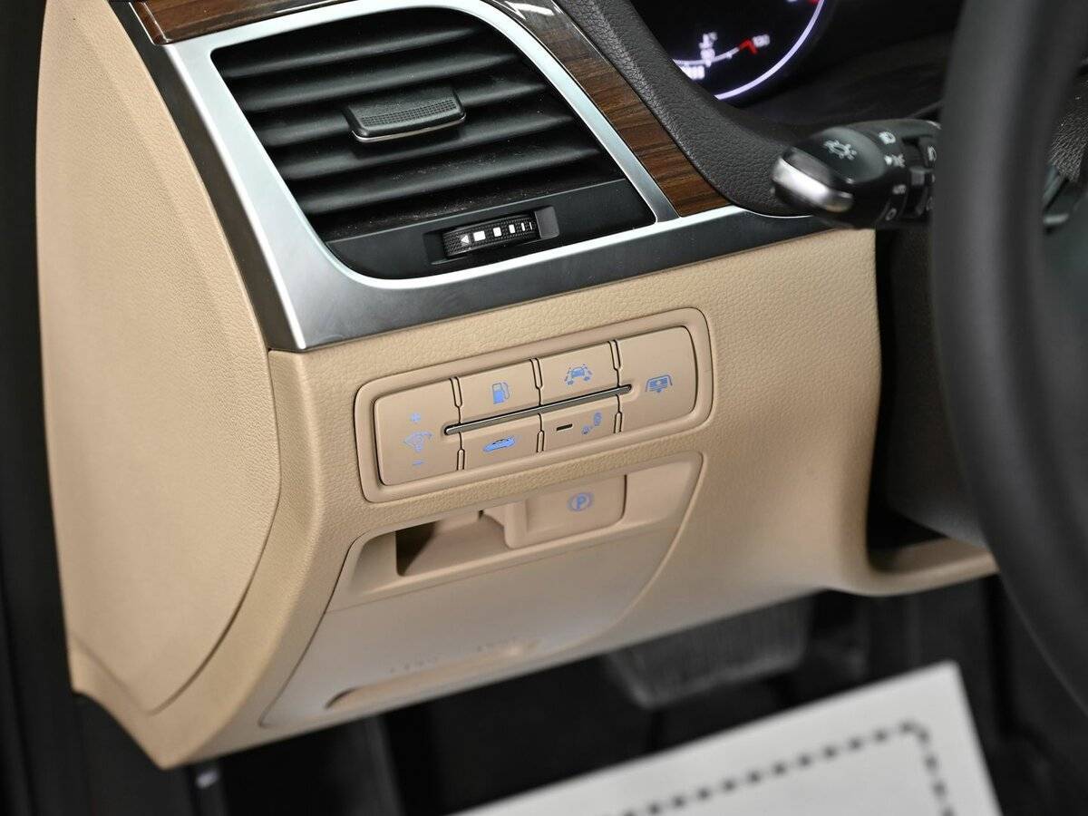 Купить Hyundai Genesis, 2016, 142 000 км.. Фото: #8