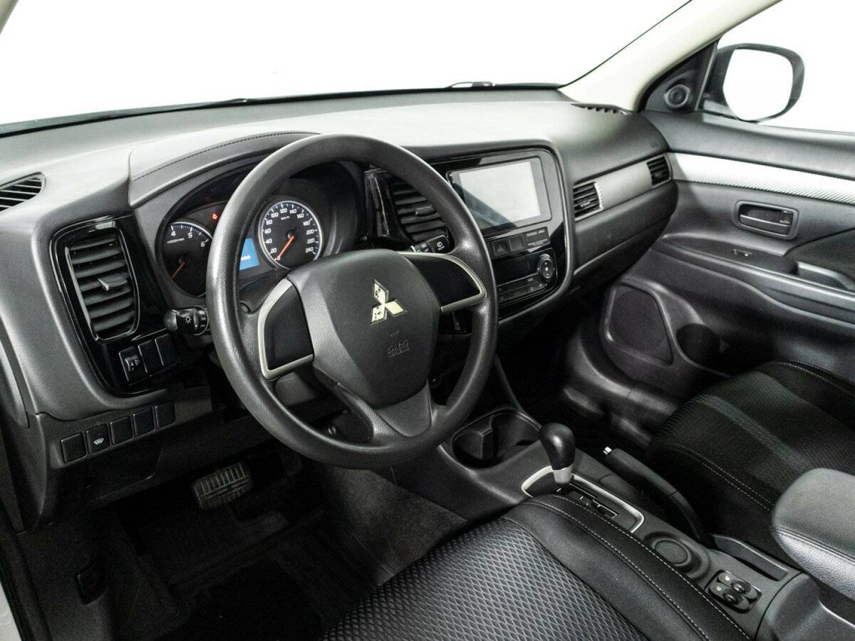 Купить Mitsubishi Outlander, 2016, 111 508 км.. Фото: #10