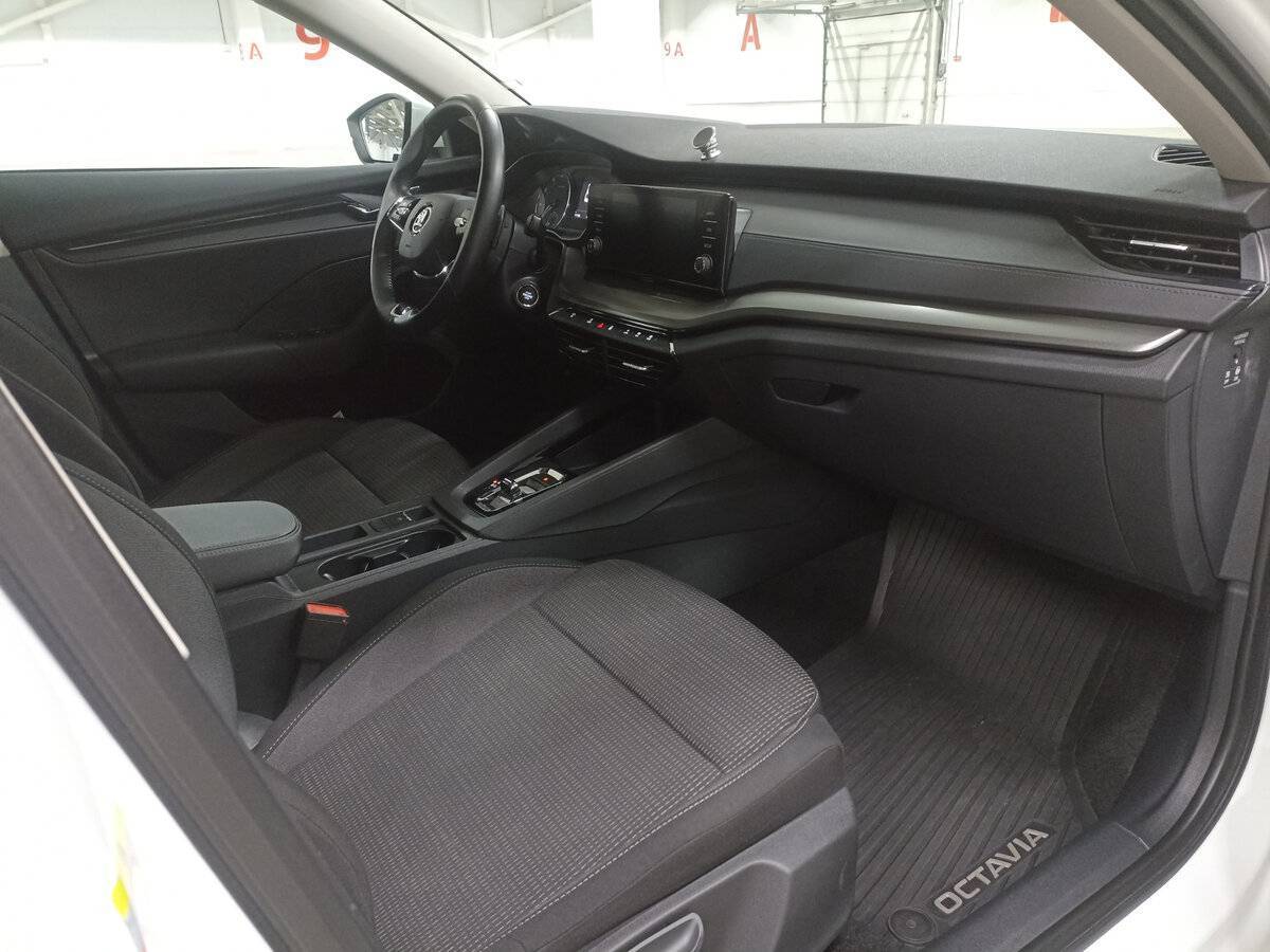 Купить Skoda Octavia, 2021, 111 178 км.. Фото: #10