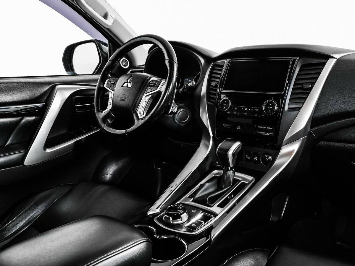 Купить Mitsubishi Pajero Sport, 2017, 130 600 км.. Фото: #8