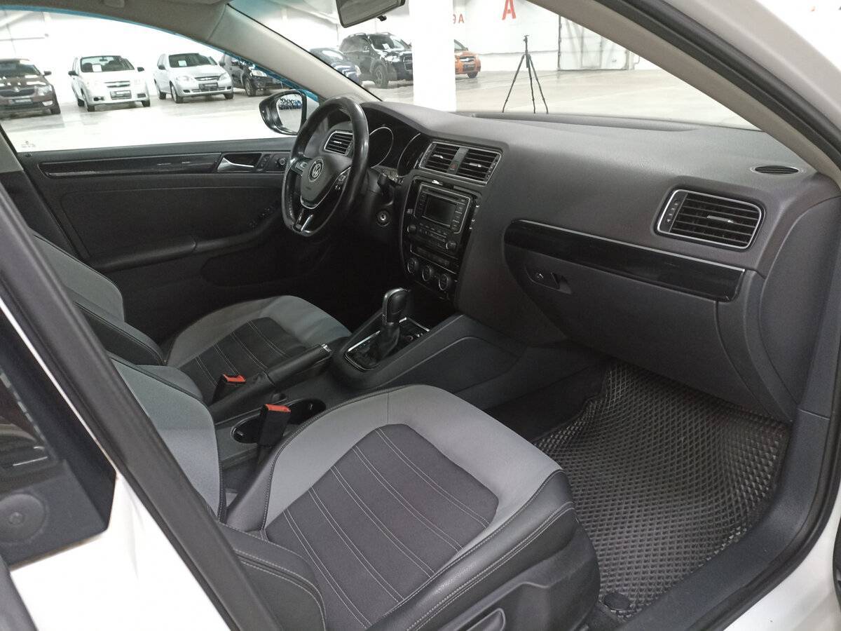 Купить Volkswagen Jetta, 2015, 186 201 км.. Фото: #10