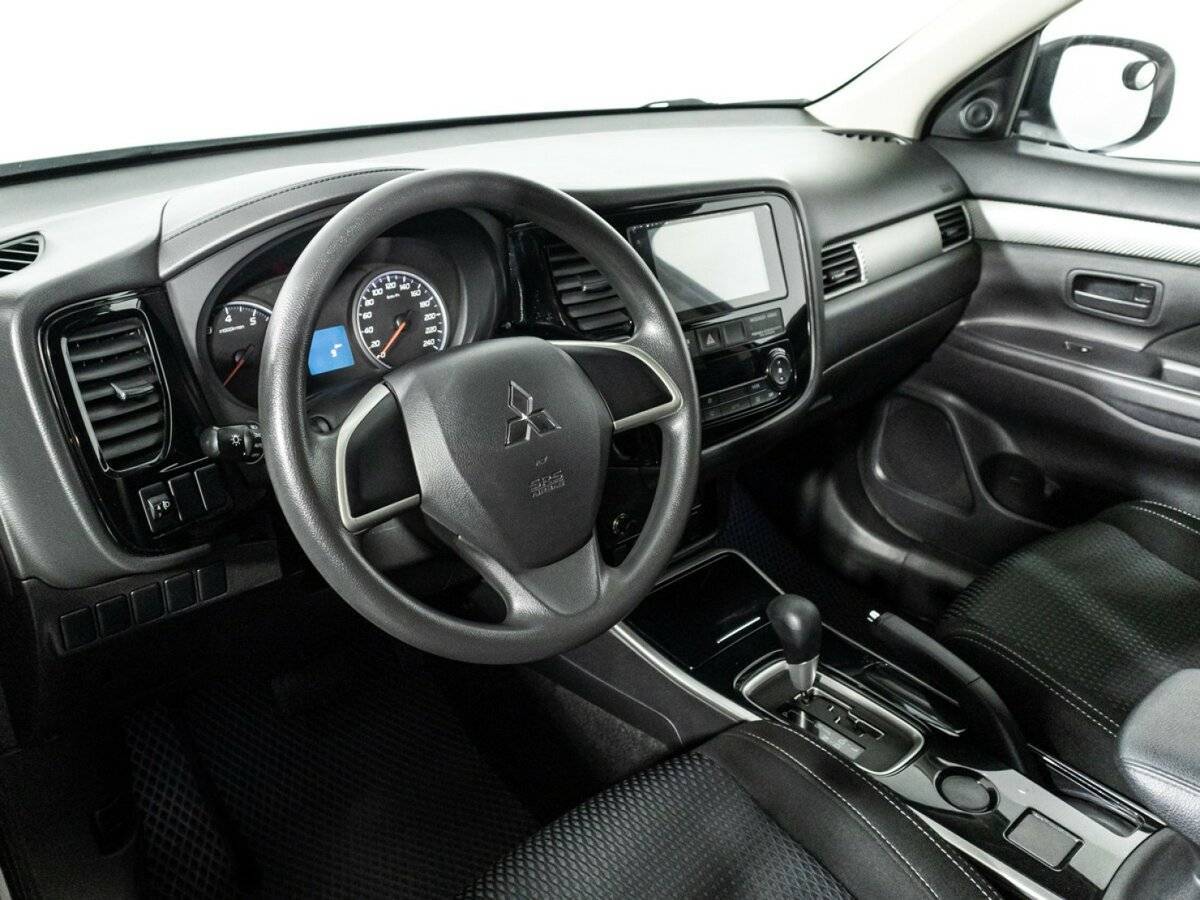 Купить Mitsubishi Outlander, 2017, 104 482 км.. Фото: #10