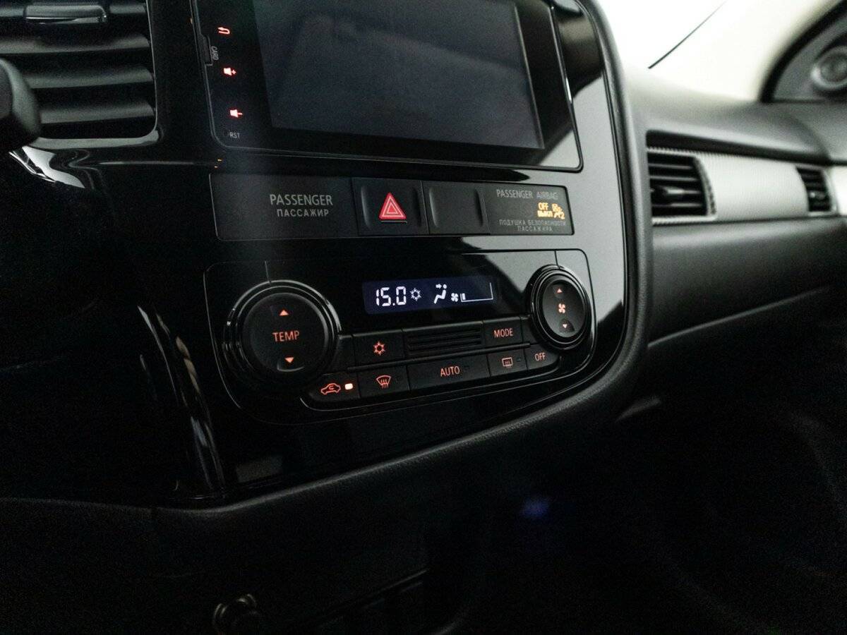 Купить Mitsubishi Outlander, 2017, 104 482 км.. Фото: #15