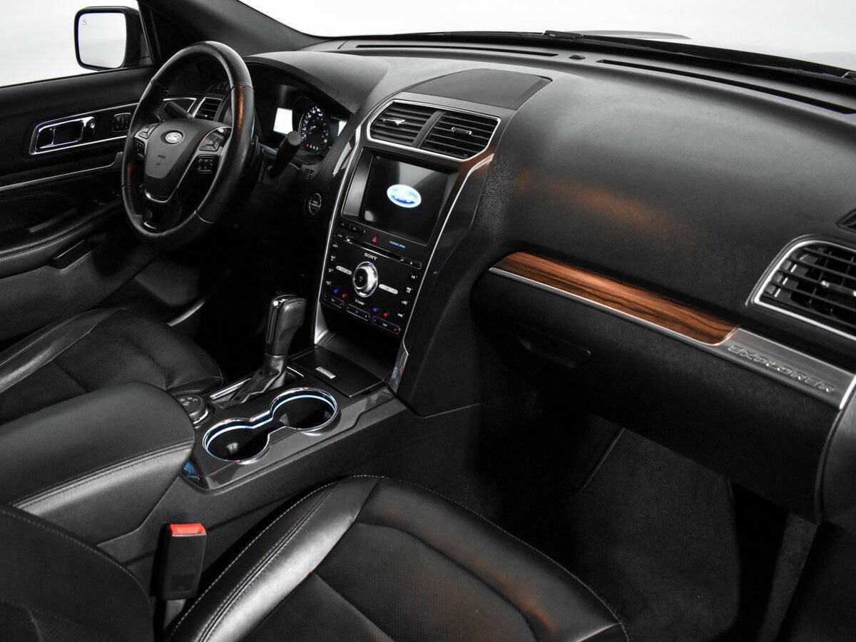 Купить Ford Explorer, 2016, 105 079 км.. Фото: #12